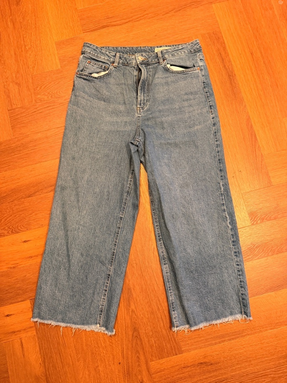 M&S Wide Leg Cropped Jeans Women’s 16 Regular Raw Hem Light Wash Denim